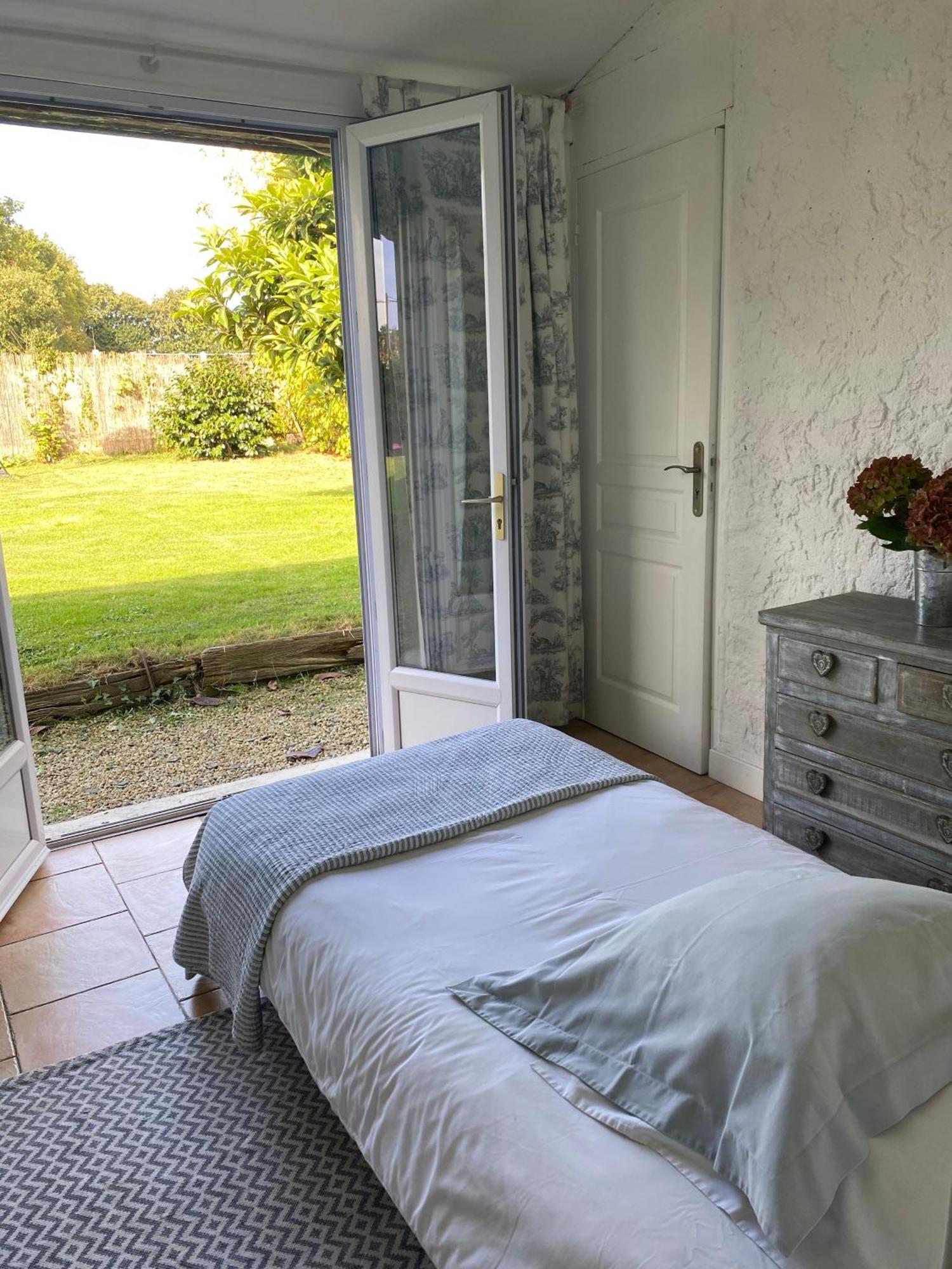 Bed and Breakfast La Clef Du Four Plesder Zewnętrze zdjęcie